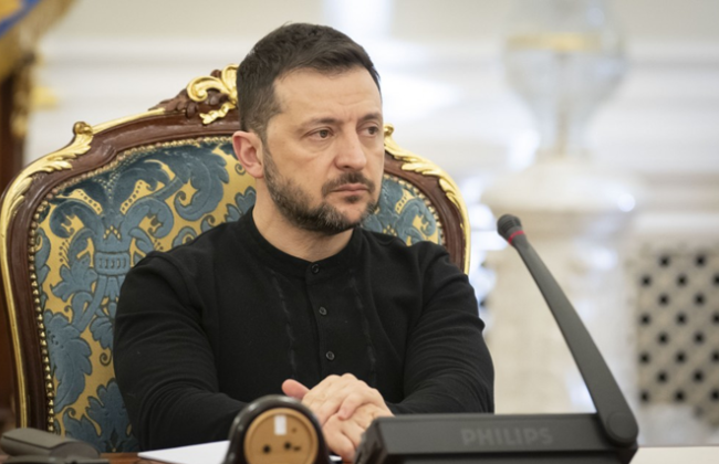 Зеленский о ситуации в Покровске: Окружения нет, Путин хочет приехать, но все понимают, чем все закончится