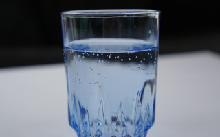 АМКУ оштрафовал три компании по производству питьевой воды