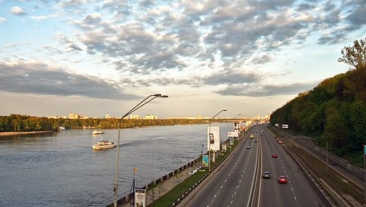 З 1 листопада швидкість руху в Києві обмежили до 50 км/год