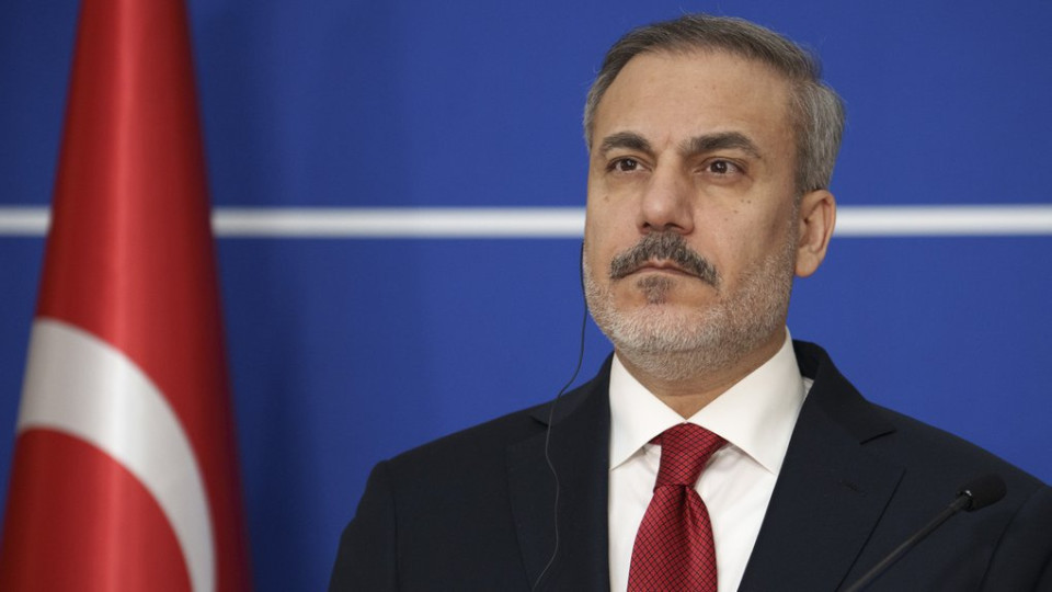 Турция предложила провести мирный саммит Украина-Россия в Стамбуле