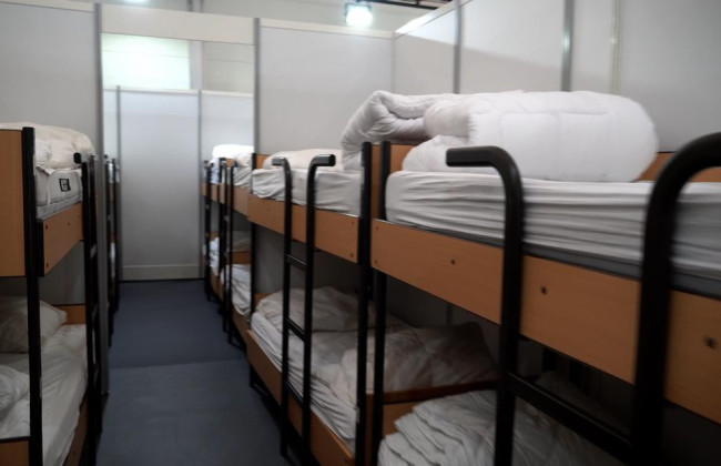 В Берлине выселяют украинских беженцев из крупнейшего центра в «Тегеле»