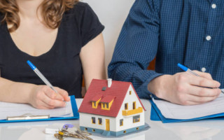 В Минюсте напомнили, какое имущество, приобретенное в браке, не является совместной собственностью супругов