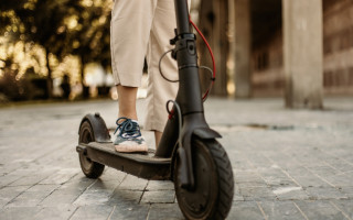 Водитель электросамоката отказалась от осмотра на состояние опьянения: в суде объяснили, почему это админправонарушение