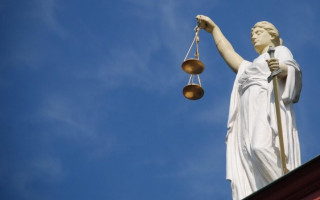 Верховный Суд направил на новое рассмотрение дело, потому что судья высказал мнение о вине обвиняемого