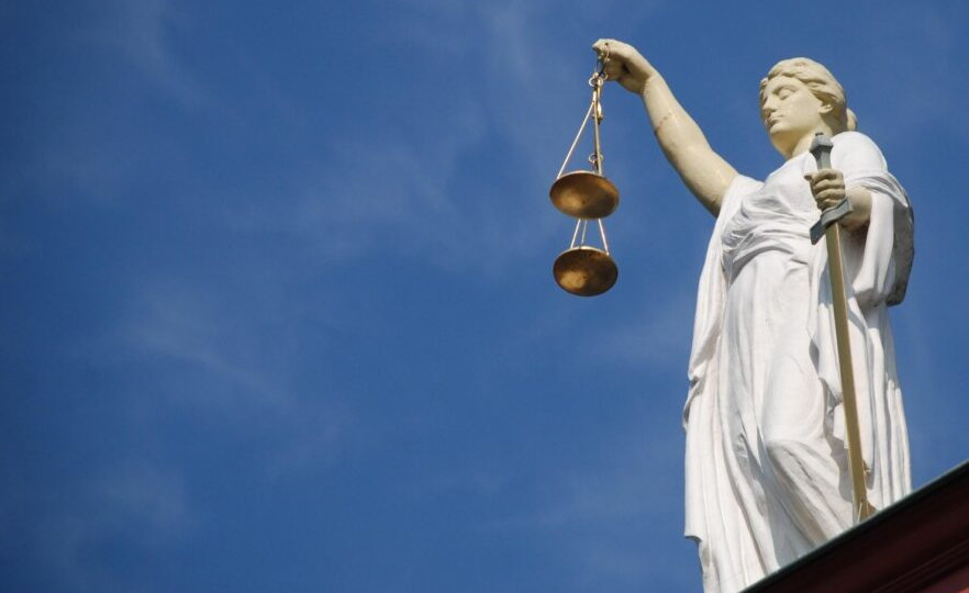 Верховный Суд направил на новое рассмотрение дело, потому что судья высказал мнение о вине обвиняемого