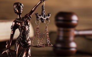 Предприниматель обжаловал штраф более 800 тысяч гривен за нарушение кассовых операций: решение апелляционного суда