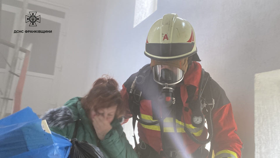 В Ивано-Франковске взорвалась зарядная станция в офисе — есть пострадавшие, видео
