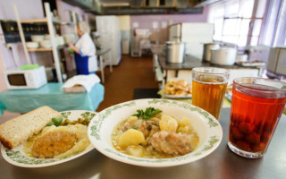 Уряд оновив стратегію реформування шкільного харчування