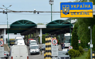 На кордоні тимчасово припинили пропуск людей та транспорту — ДПСУ