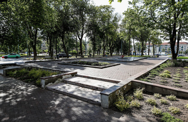 В центре литовского города решили ликвидировать советское кладбище