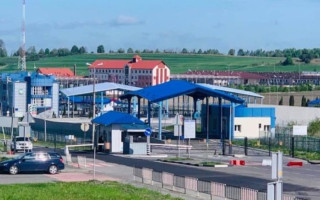 На кордоні відновили роботу пунктів пропуску — Державна митна служба