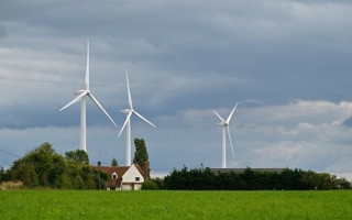 Кабмін удосконалив механізм кредитування домогосподарств для встановлення сонячних та вітрових електростанцій