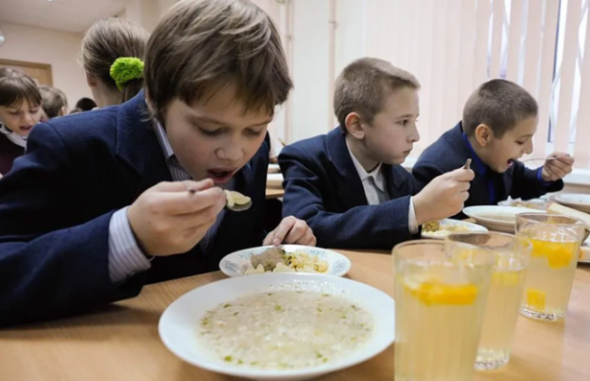 Уряд оновив стратегію реформування шкільного харчування