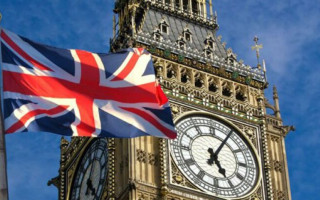 Великобритания готовит более жесткие правила для беженцев по примеру Дании