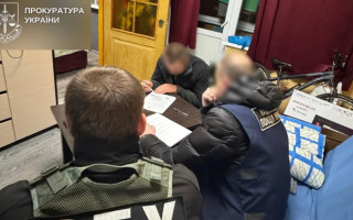 За щомісячну «данину» обіцяли не перешкоджати підприємницькій діяльності – на Сумщині викрили ділків