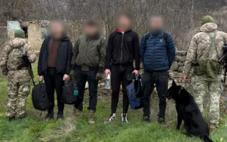 На границе задержали мужчин, заплативших 42 тысячи долларов за нелегальный переход