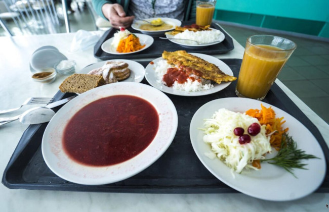 Кто из украинцев может получить компенсацию на питание и как ее оформить – объяснил ПФУ