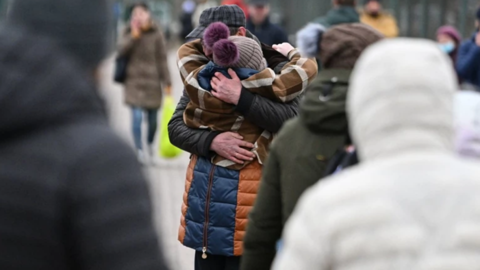 В Украине согласовали обязательную эвакуацию детей из части общин двух областей