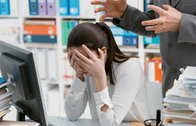 У Мін’юсті пояснили, як розпізнати мобінг і захистити свої права на роботі