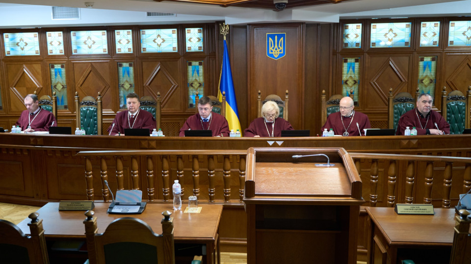 КСУ рассматривает дело об ограничении срока ответственности за задержку расчета при увольнении работника