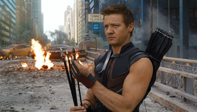 Китайская режиссер обвинила актера «Мстителей» Джереми Реннера в домогательствах и угрозах