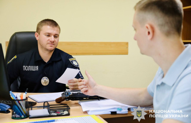 Кияни задекларували понад 1300 одиниць зброї та майже 430 тисяч боєприпасів — поліція