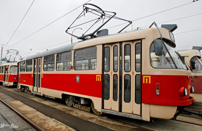 В Киеве на Кирилловской трамвае на 4 дня изменят маршруты – схемы движения