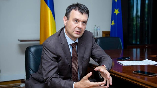 Люди повинні мати змогу купувати власне житло і працювати — Гетманцев закликає зробити підтримку ВПО сталою