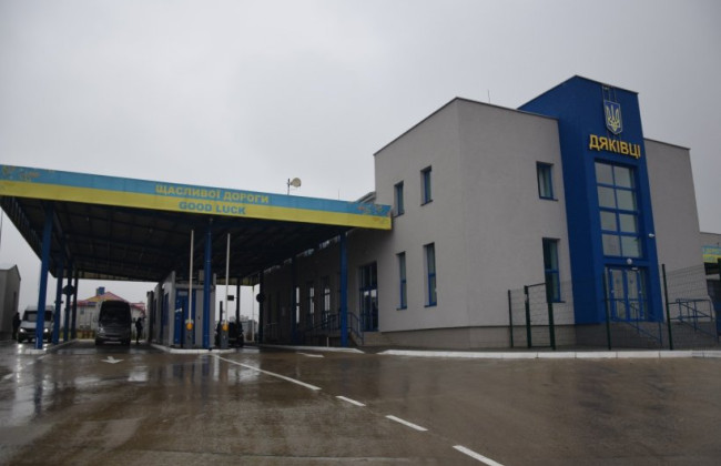На кордоні з Румунією не працює пункт пропуску через відключення світла
