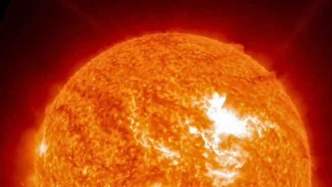 На Сонці стався найпотужніший спалах 2025 року: які наслідки для Землі