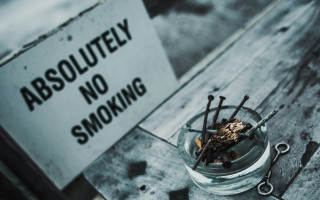 ЕСПЧ признал: полный запрет на курение в тюрьмах Эстонии нарушает права человека