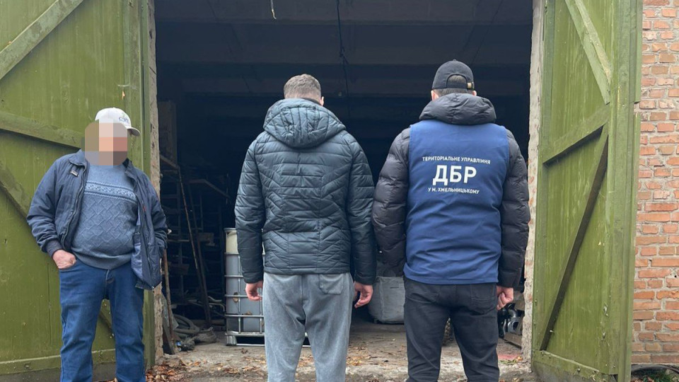 ГБР выявило масштабную схему сбыта горючего, предназначенного для ВСУ