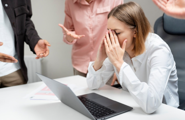 Моббинг на публичной службе: Верховный Суд закрыл гражданское производство по иску львовской юристки