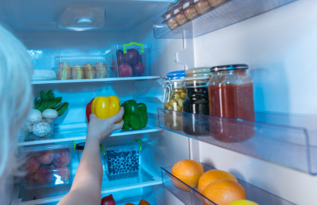 Свет выключили — что делать с продуктами: как хранить еду, когда холодильник не работает