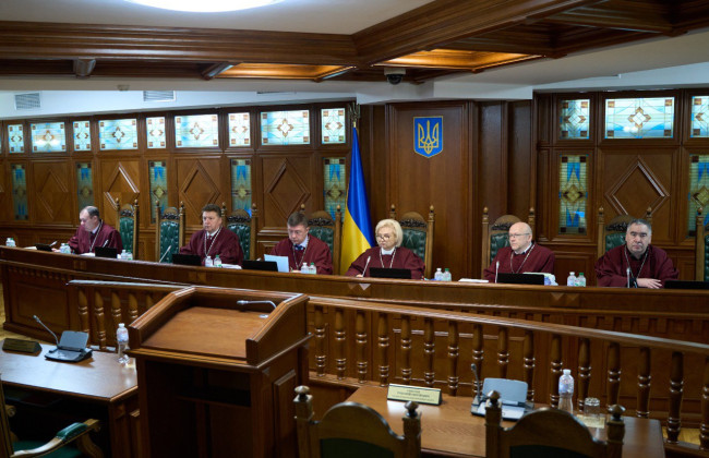 Конституційний Суд розглядає справу щодо трудових гарантій працівників, які призвані на військову службу