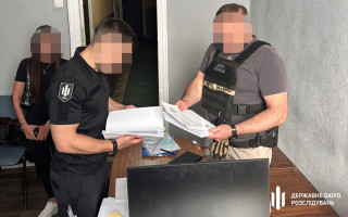 На Харківщині правоохоронець організував чоловіку супровід у ТЦК для зняття з розшуку