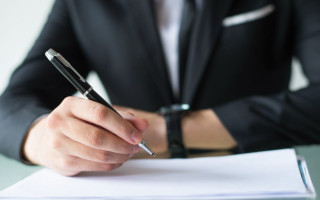 Куди поскаржитися на державного реєстратора і що написати в заяві: роз’яснення Мін’юсту