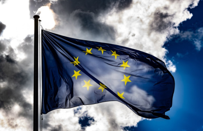 ЕС разрабатывает новый план для реализации торгового соглашения с США — Bloomberg