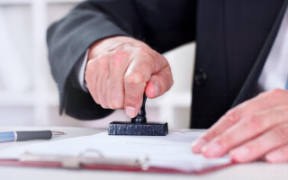 Нотаріальне засвідчення вірності копій документів і витягів з них — що треба знати