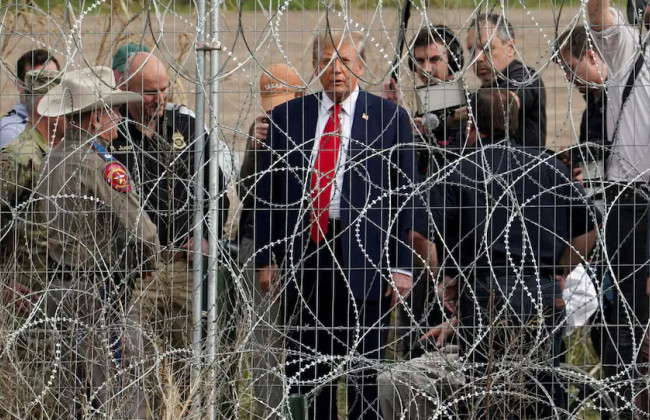 Администрация Трампа готовится к массовой депортации украинцев – около 80 человек с окончательными решениями