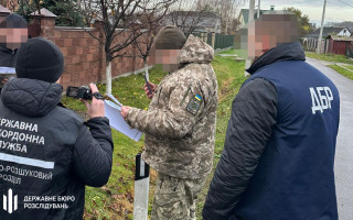 На Волыни задержали пограничников, которые помогли 120 мужчинам выехать в Польшу