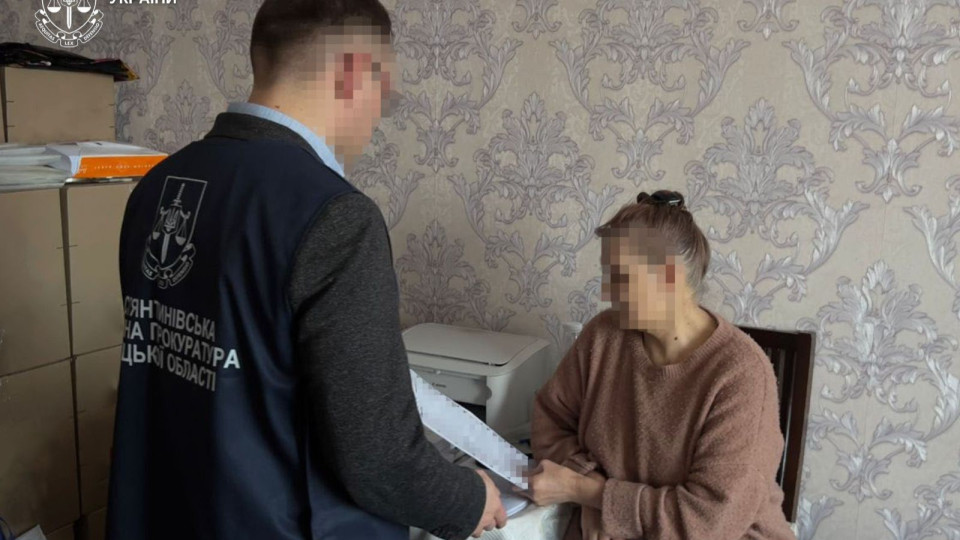 На Донетчине женщина 18 лет хранила в квартире тело умершей дочери – прокуратура