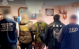 На Закарпатті військовий продавав маршрути для втечі за кордон за криптовалюту— викрито схему