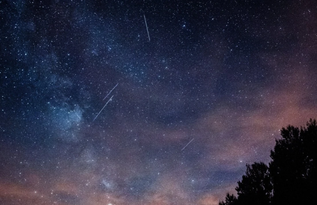 Ночь падающих звёзд — 17 ноября: метеоры Леониды подарят украинцам особенное небесное шоу