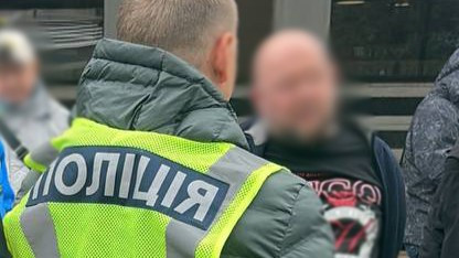 В Києві затримано чоловіка, який за 25 тисяч доларів допомагав «працевлаштуватись» до спецслужби