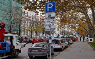 Почему водители в Киеве массово нарушают правила парковки: городские власти назвали 4 причины