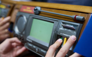 Премьер-министра Юлию Свириденко и членов правительства вызвали в Раду