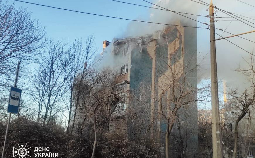 У Тернополі внаслідок ворожого удару відомо про 9 загиблих, десятки — поранені, — Зеленський