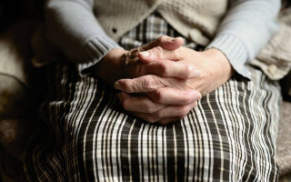 Часть пенсионеров получит почти тысячу гривен доплаты к пенсии — когда и при каких условиях