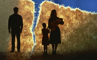 Разведенная — не одинокая: кого считают одинокой матерью для дополнительного соцотпуска